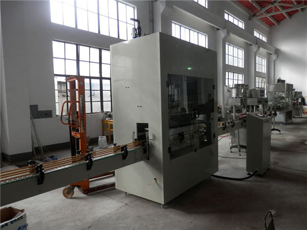 Automatisk blegemiddelfylder i Kina